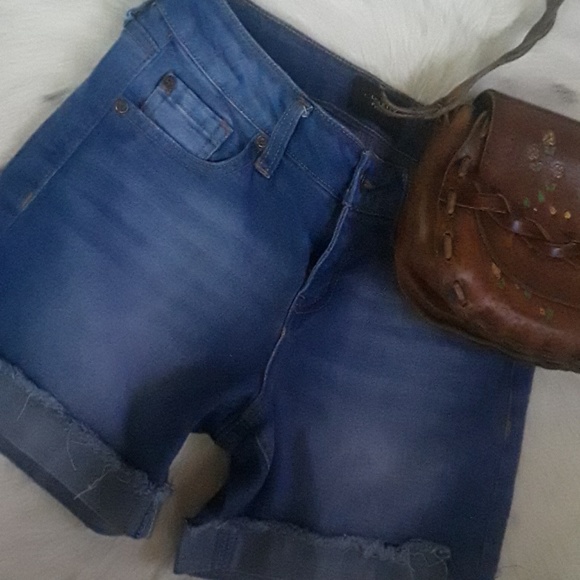 Celebrity pink jean shorts - Picture 5 of 8